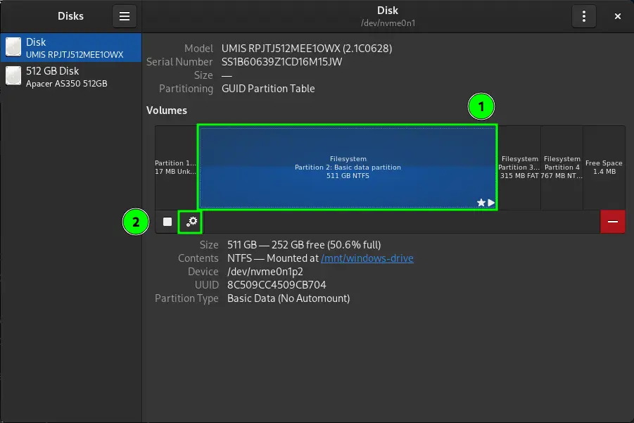 Rozhranie programu gnome-disks. Na obrázku je zvýraznená NTFS partícia a ikona úprav nastavení.